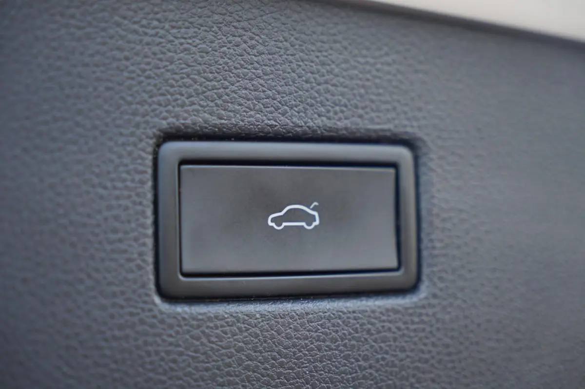 1.4 TSI 245pk eHybrid Elegance | SOH 98% | Panoramadak | Elektrische Achterklep | Achteruitrijcamera |