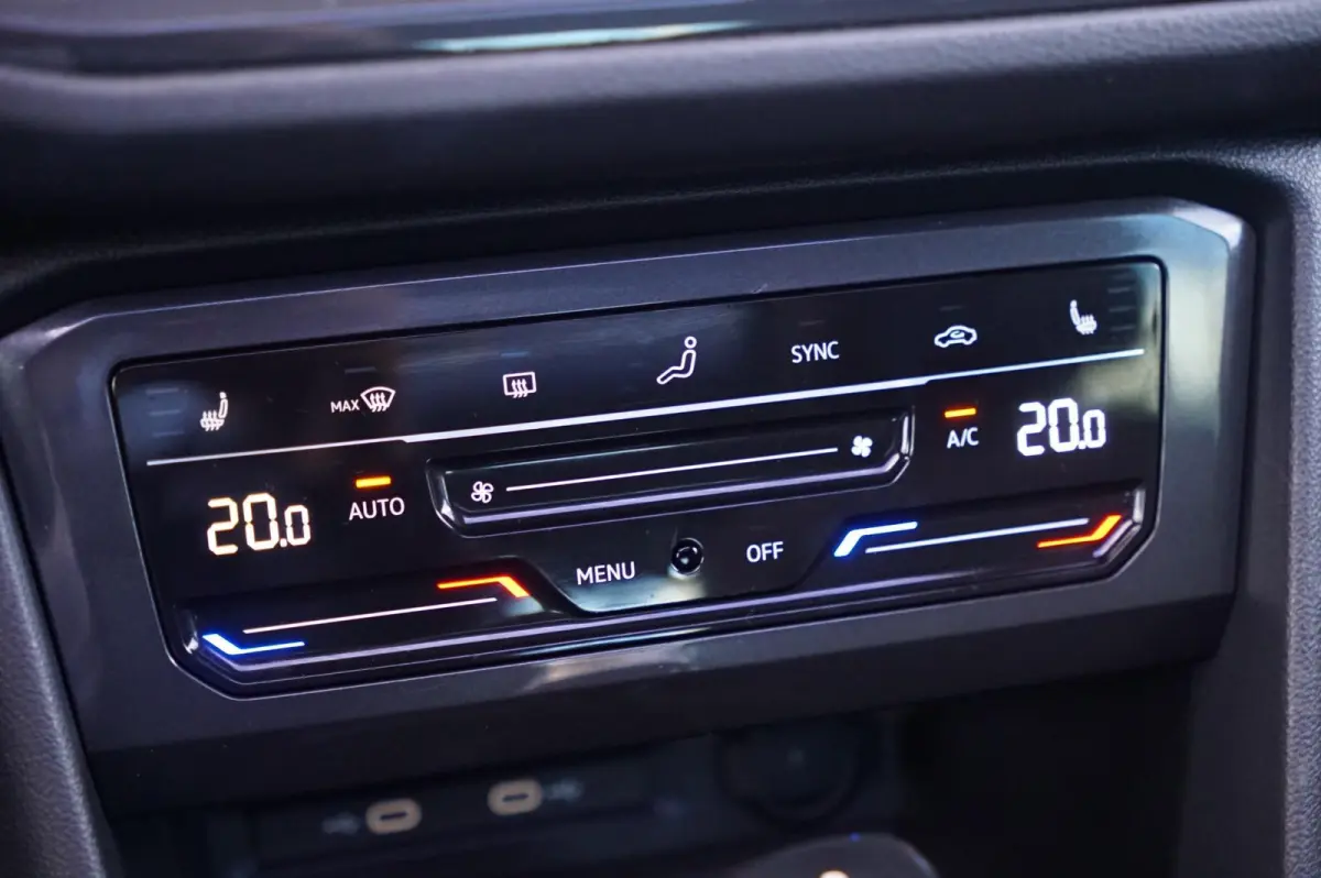 1.4 TSI 245pk eHybrid Elegance | SOH 98% | Panoramadak | Elektrische Achterklep | Achteruitrijcamera |