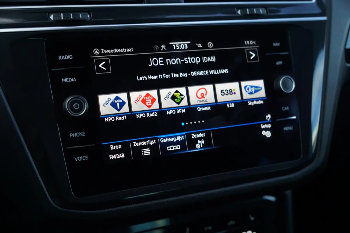 1.4 TSI 245pk eHybrid Elegance | SOH 98% | Panoramadak | Elektrische Achterklep | Achteruitrijcamera |
