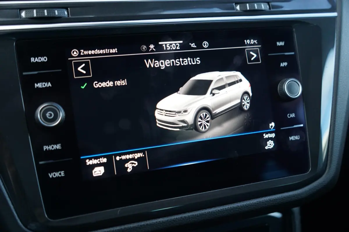 1.4 TSI 245pk eHybrid Elegance | SOH 98% | Panoramadak | Elektrische Achterklep | Achteruitrijcamera |