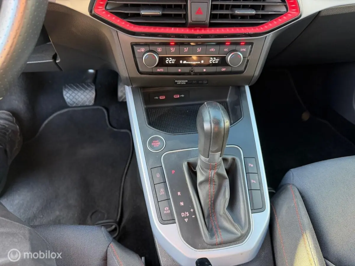 1.0 TSI FR Business Connect