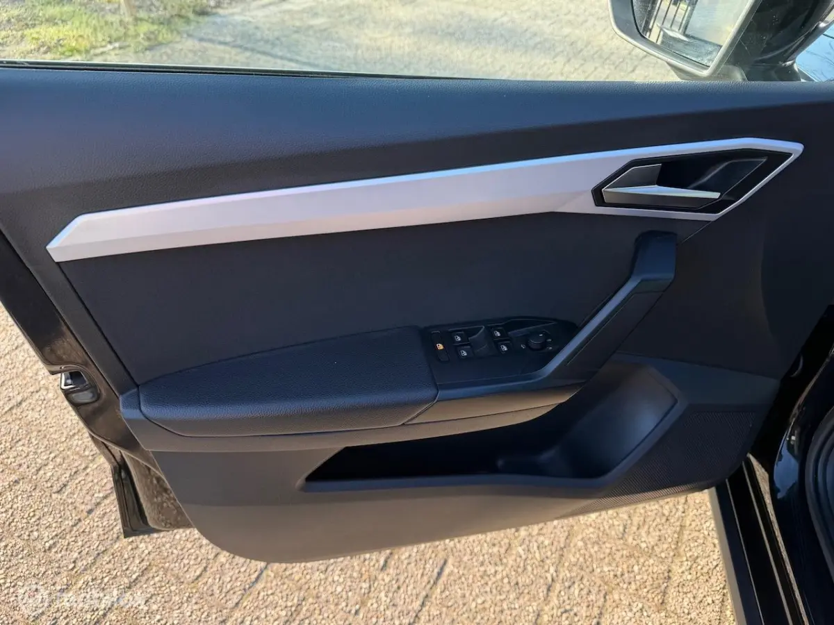 1.0 TSI FR Business Connect