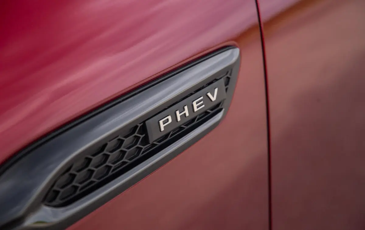 2.5 e-SkyActiv PHEV Homura Plus PANORAMA / 360 CAMERA / STOELVERWARMING + KOELING / CARPLAY / ADAPTIVE CRUISE