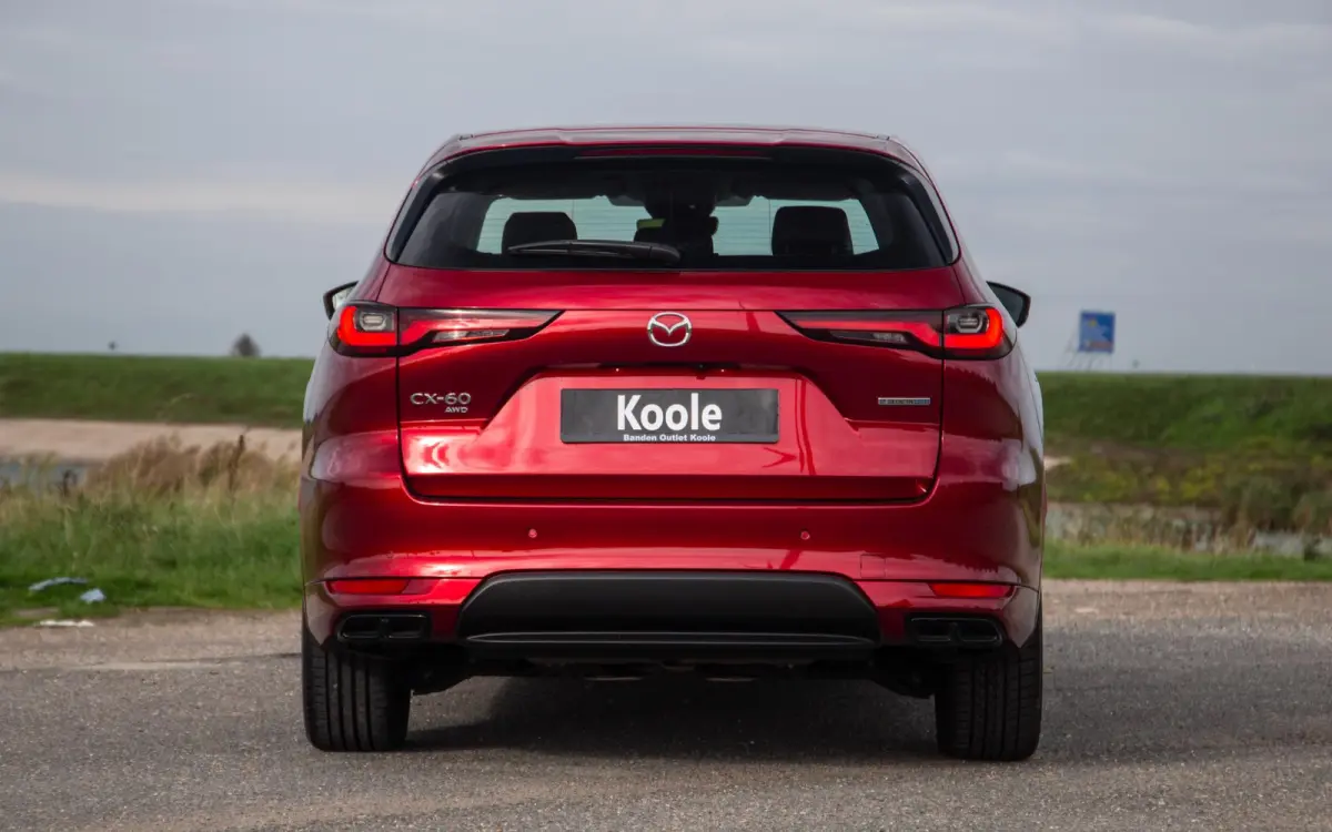 2.5 e-SkyActiv PHEV Homura Plus PANORAMA / 360 CAMERA / STOELVERWARMING + KOELING / CARPLAY / ADAPTIVE CRUISE