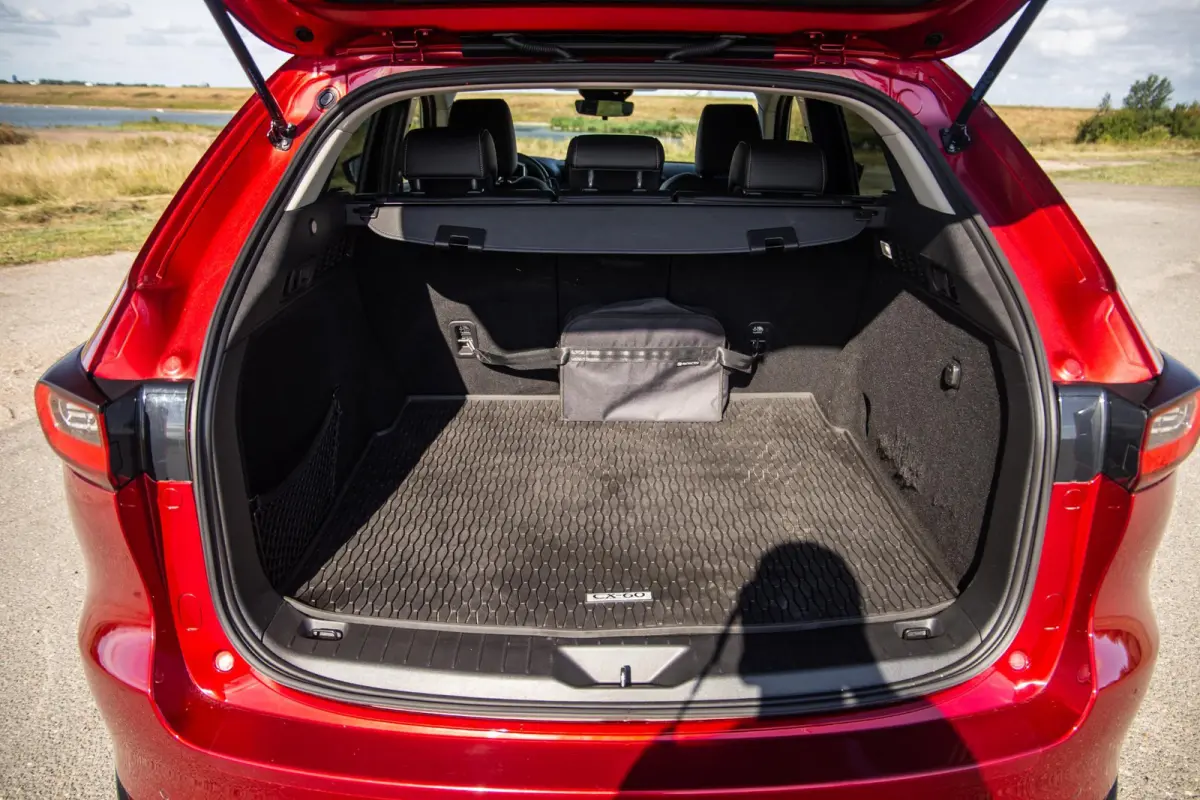 2.5 e-SkyActiv PHEV Homura Plus PANORAMA / 360 CAMERA / STOELVERWARMING + KOELING / CARPLAY / ADAPTIVE CRUISE