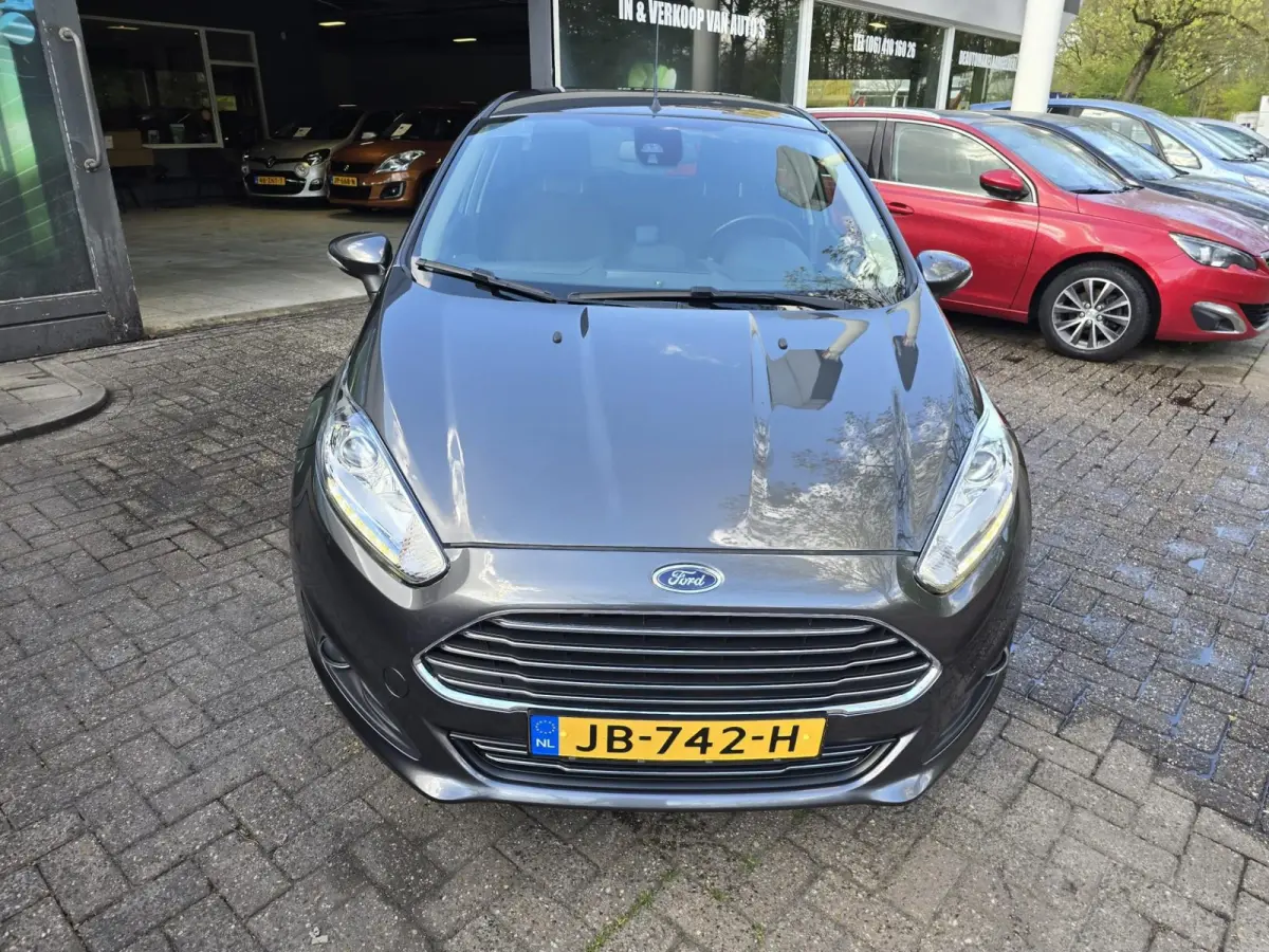 1.0 EcoBoost Titanium | 2E EIGENAAR | 12MND GARANTIE | NW DISTR | AIRCO | NAVI |