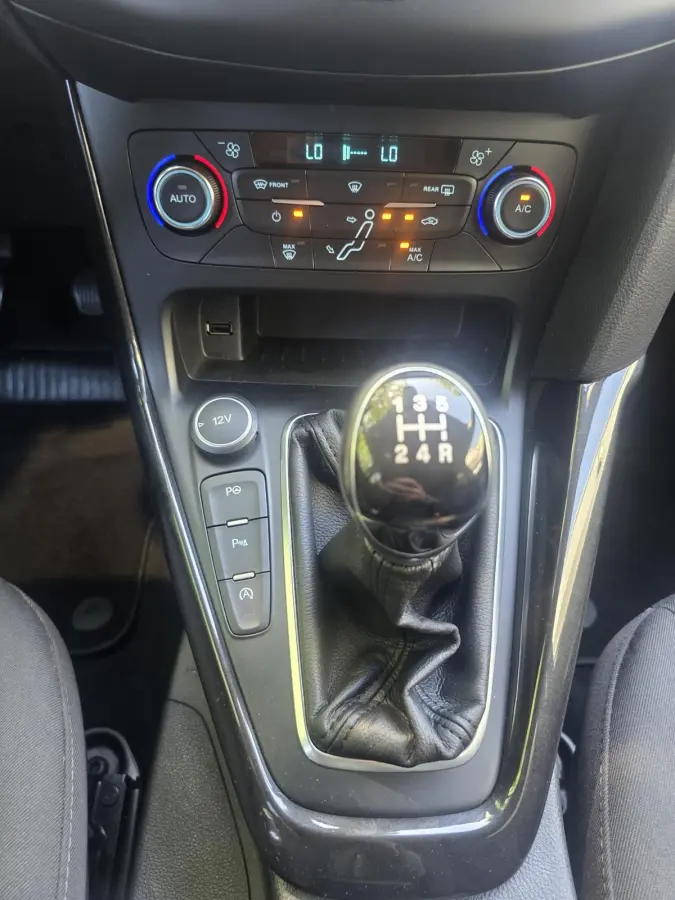 1.0 Titanium | 2E EIGENAAR |3/6 OF 12MND GARANTIE | AIRCO | CRUISE | NAVI | LMV |