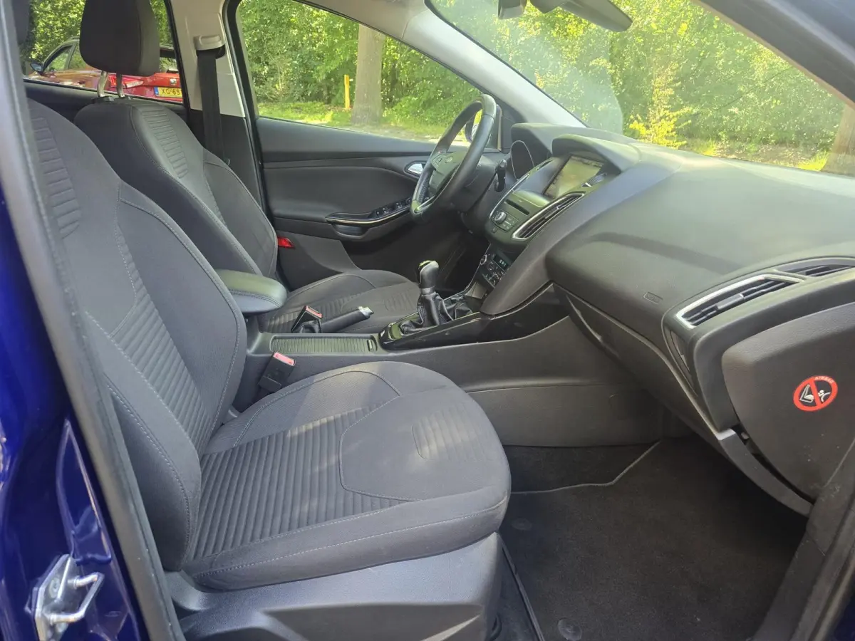 1.0 Titanium | 2E EIGENAAR |3/6 OF 12MND GARANTIE | AIRCO | CRUISE | NAVI | LMV |