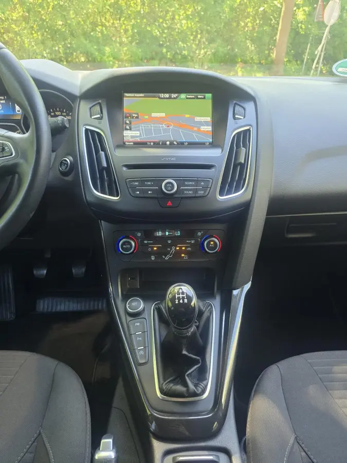 1.0 Titanium | 2E EIGENAAR |3/6 OF 12MND GARANTIE | AIRCO | CRUISE | NAVI | LMV |
