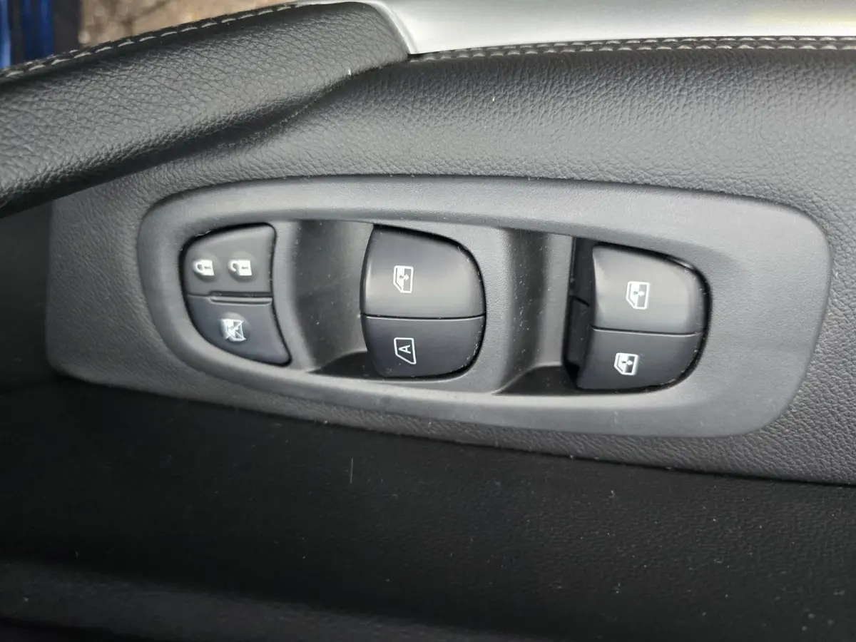 Kadjar TCe Intens | | 2E EIGENAAR | 3/6 OF 12MND GARANTIE | AIRCO | NAVI | CRUISE |