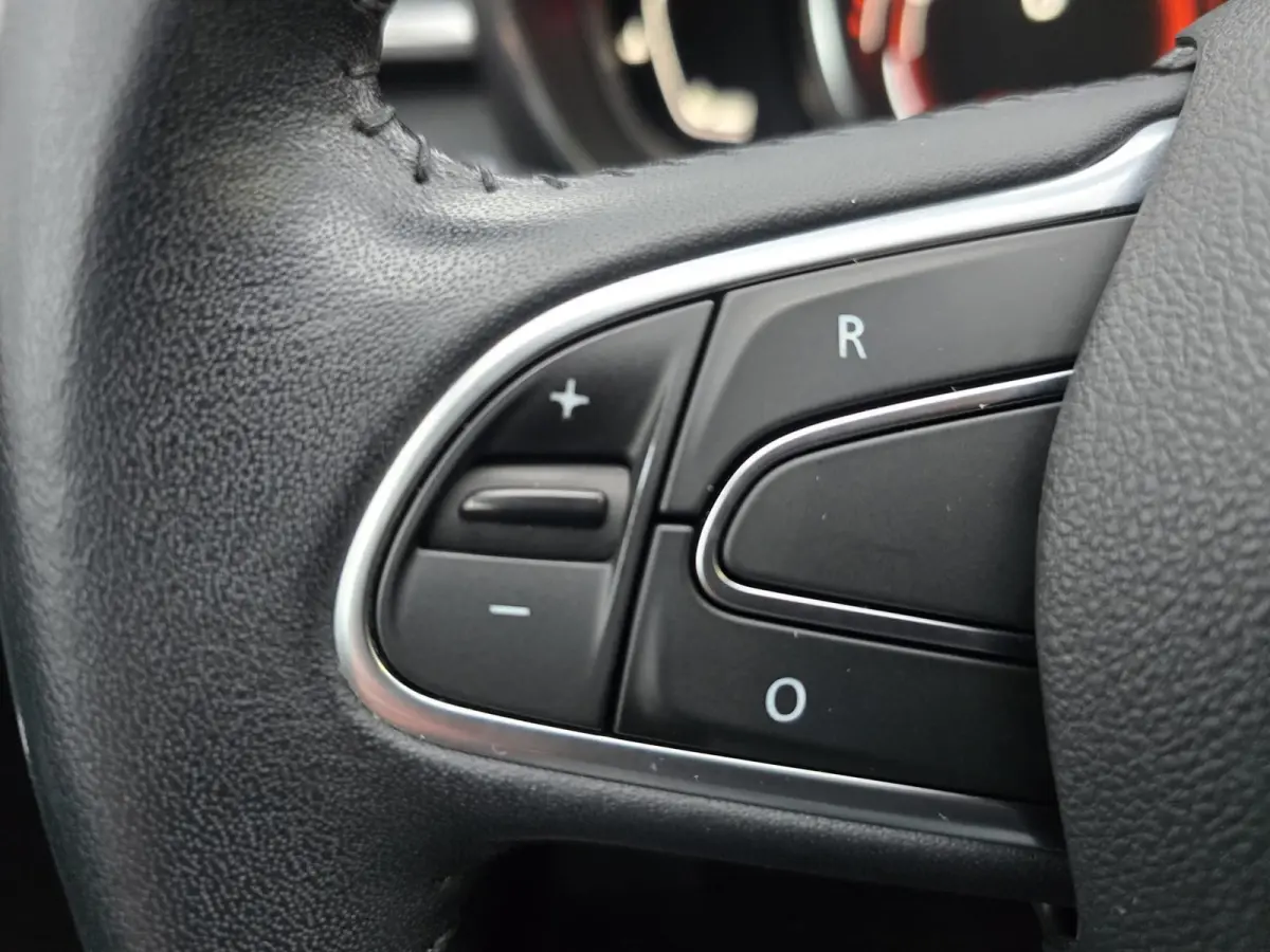 Kadjar TCe Intens | | 2E EIGENAAR | 3/6 OF 12MND GARANTIE | AIRCO | NAVI | CRUISE |