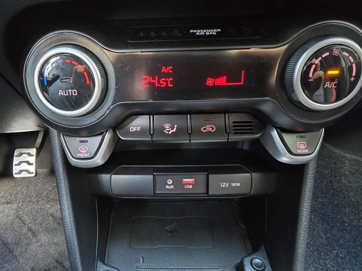 1.0 T-GDI GT-Line | 2E EIGENAAR | 3\6 OF 12 MND GARANTIE | CLIMA | CRUISE | CAMERA | NAVI |