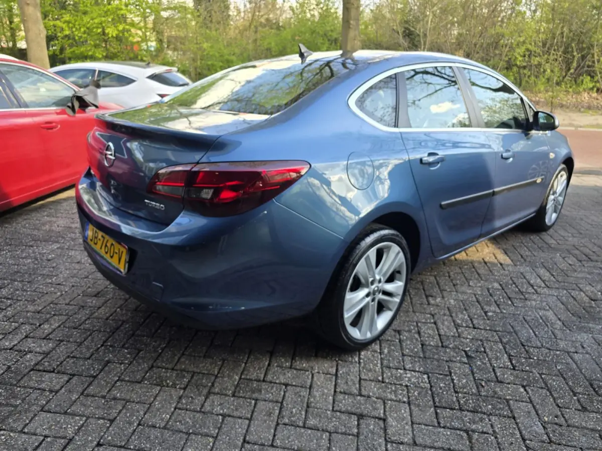 1.4 Turbo Edition | 2E EIGENAAR | 12MND GARANTIE | AUTOMAAT | NAVI | CRUISE | LMV |