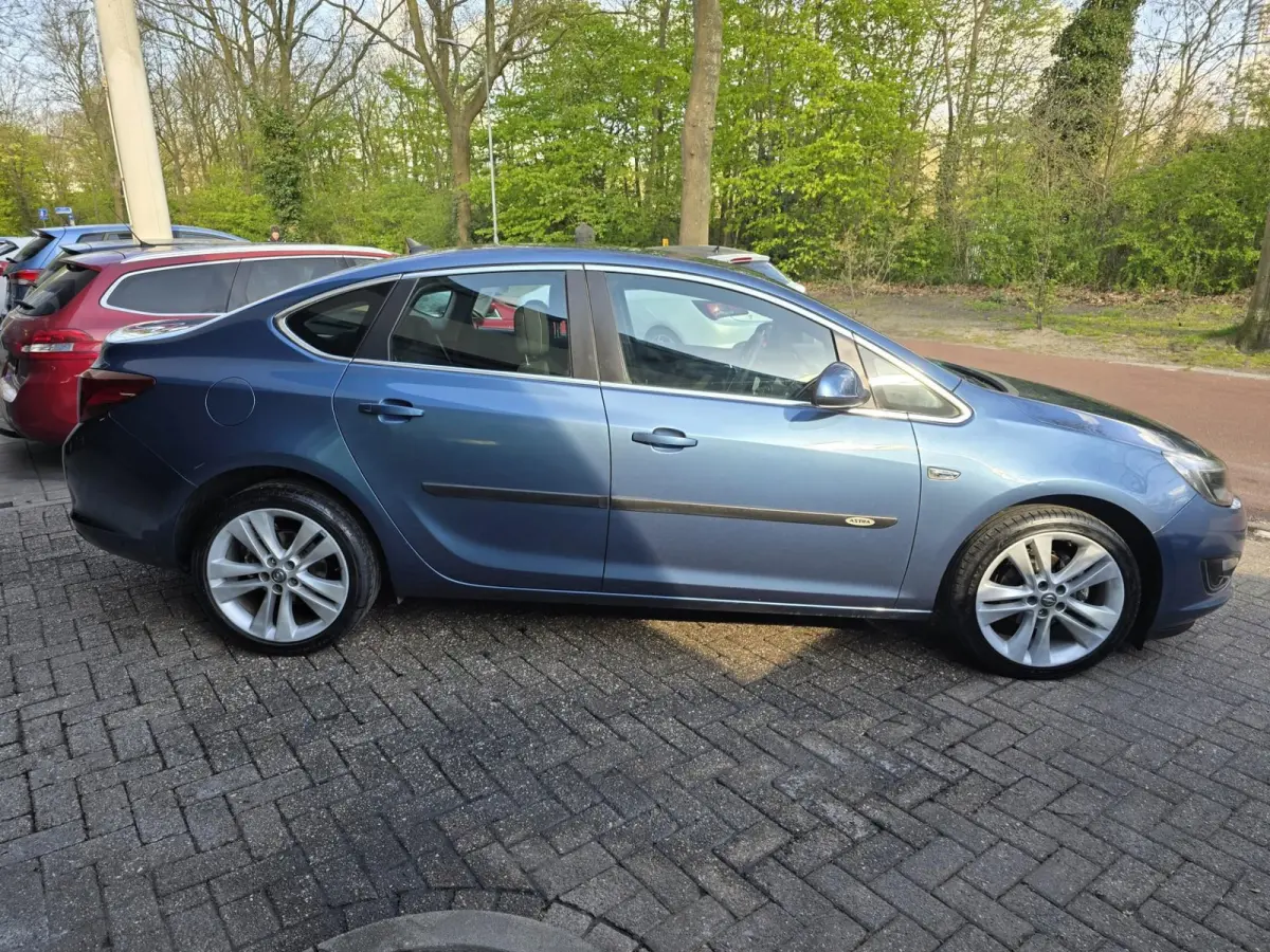 1.4 Turbo Edition | 2E EIGENAAR | 12MND GARANTIE | AUTOMAAT | NAVI | CRUISE | LMV |