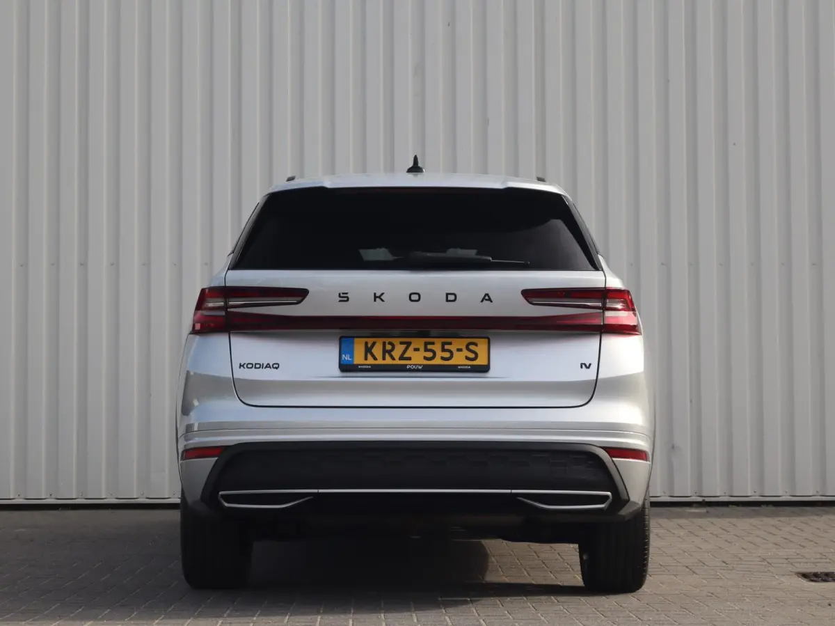 1.5 TSI 204pk PHEV Sportline Business | SoH 100% | Apple Carplay/Android Auto | ACC | Dodehoek Detectie