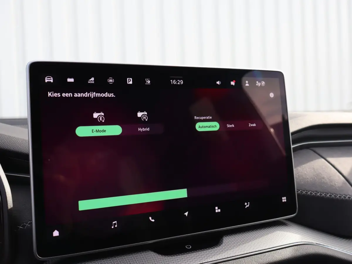 1.5 TSI 204pk PHEV Sportline Business | SoH 100% | Apple Carplay/Android Auto | ACC | Dodehoek Detectie