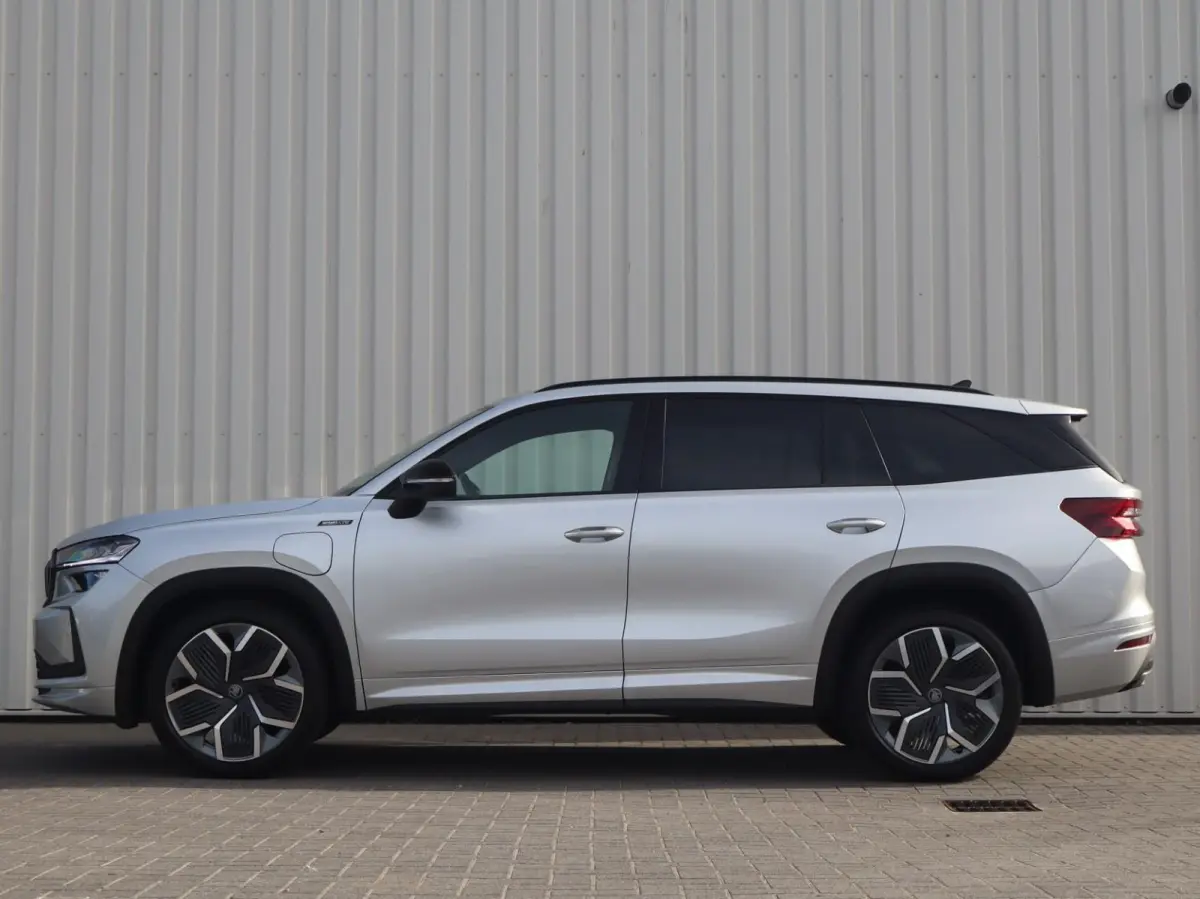 1.5 TSI 204pk PHEV Sportline Business | SoH 100% | Apple Carplay/Android Auto | ACC | Dodehoek Detectie