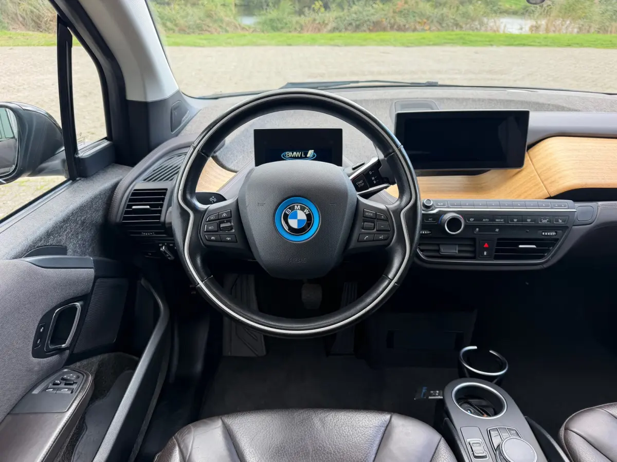 S iPerformance - Fluid Black - Panorama/Camera/Carplay/H.Kardon/W.pomp