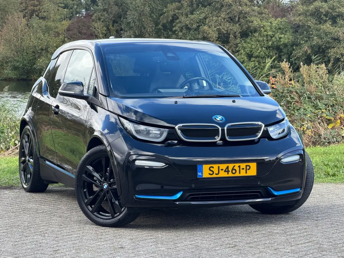 S iPerformance - Fluid Black - Panorama/Camera/Carplay/H.Kardon/W.pomp