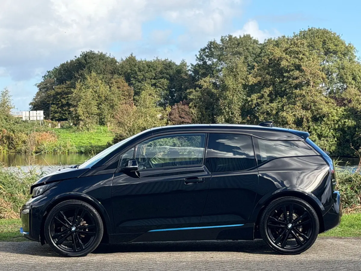 S iPerformance - Fluid Black - Panorama/Camera/Carplay/H.Kardon/W.pomp