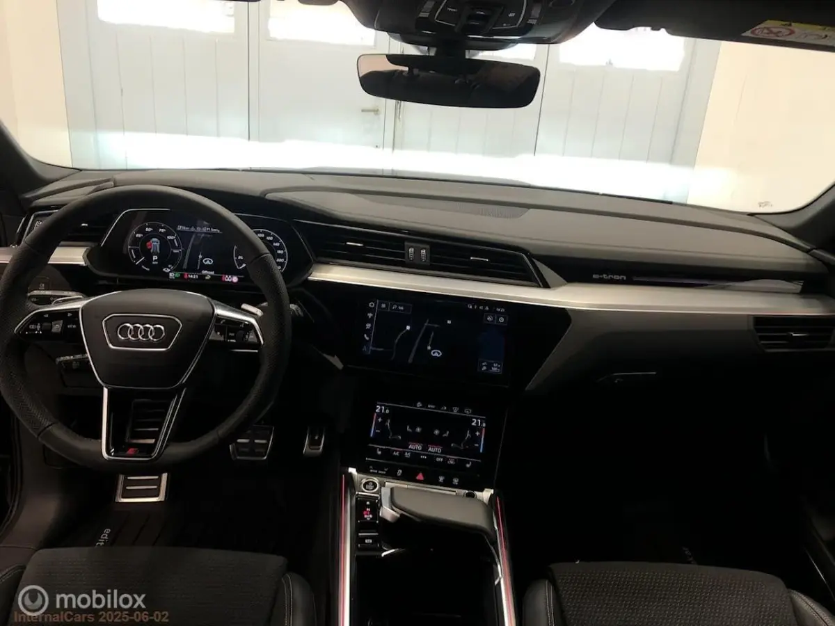 55 quattro Edition Dakar 1 of 99, B&O, HUD