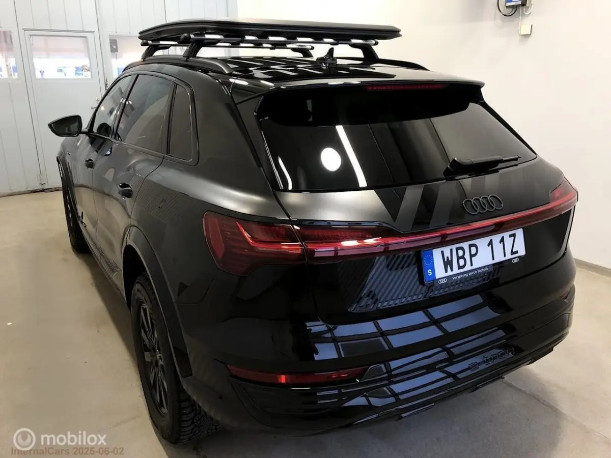 55 quattro Edition Dakar 1 of 99, B&O, HUD