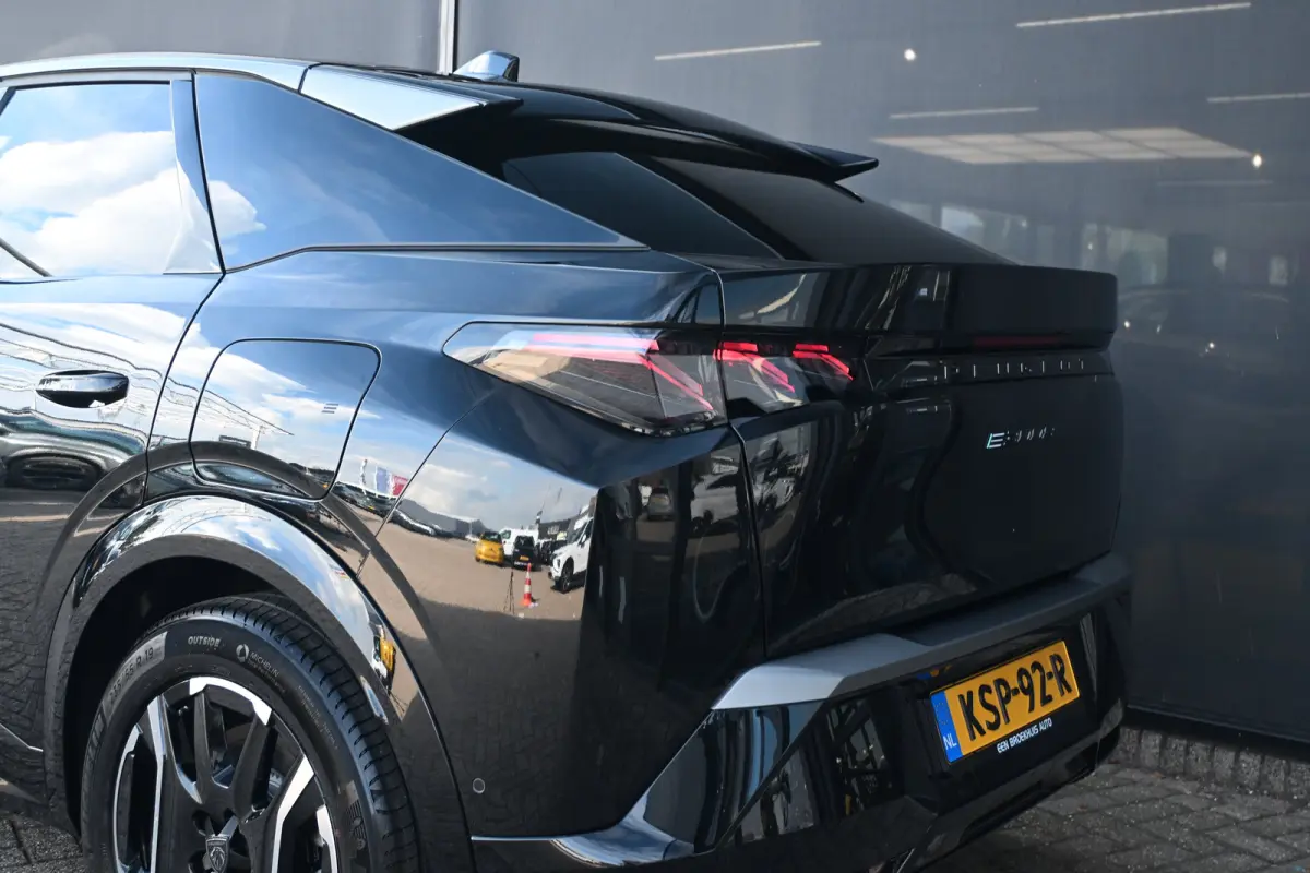 GT Avantage 210 73 kWh DEMO-DEAL! Tot 8 Jaar Garantie! | Massage | Elektr. Achterklep | Adaptive Cruise | 360 Camera | Elektr. Stoelen | Keyless-Entry | !!