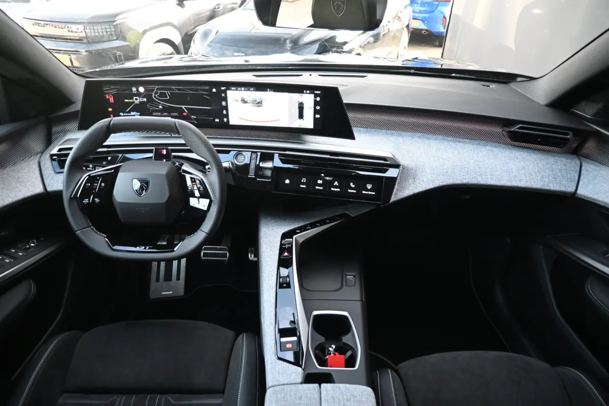 GT Avantage 210 73 kWh DEMO-DEAL! Tot 8 Jaar Garantie! | Massage | Elektr. Achterklep | Adaptive Cruise | 360 Camera | Elektr. Stoelen | Keyless-Entry | !!