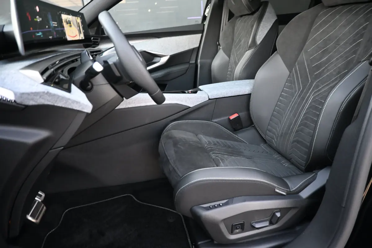 GT Avantage 210 73 kWh DEMO-DEAL! Tot 8 Jaar Garantie! | Massage | Elektr. Achterklep | Adaptive Cruise | 360 Camera | Elektr. Stoelen | Keyless-Entry | !!