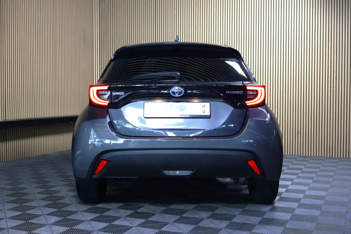 1.5 Hybrid Business Plus AUTOM CLIMA CAMERA CRUISE CARPLAY LANE STOELVW '23