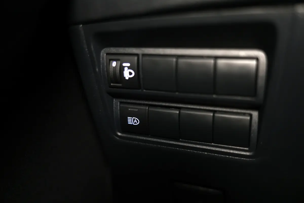 1.5 Hybrid Business Plus AUTOM CLIMA CAMERA CRUISE CARPLAY LANE STOELVW '23
