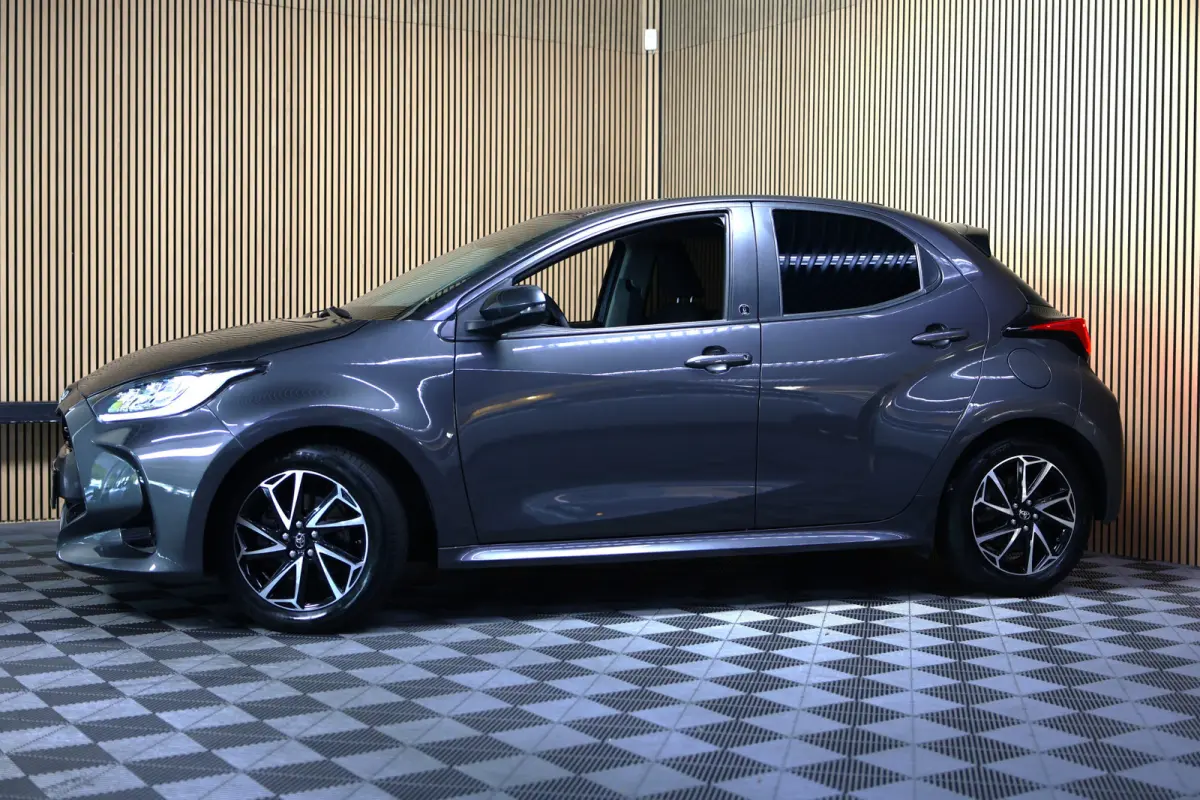 1.5 Hybrid Business Plus AUTOM CLIMA CAMERA CRUISE CARPLAY LANE STOELVW '23