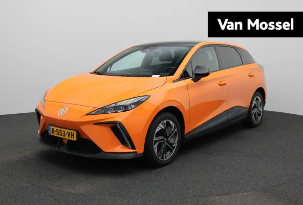 Luxury 64 kWh | 95,8% SOH | STUURVERWARMING | STOELVERWARMING | LEDEREN BEKLEDING | 360 CAMERA | APPLE CARPLAY | ANDROID AUTO |