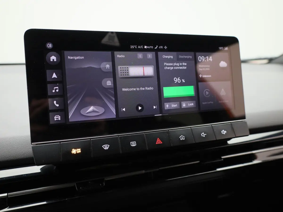 Luxury 64 kWh | 95,8% SOH | STUURVERWARMING | STOELVERWARMING | LEDEREN BEKLEDING | 360 CAMERA | APPLE CARPLAY | ANDROID AUTO |