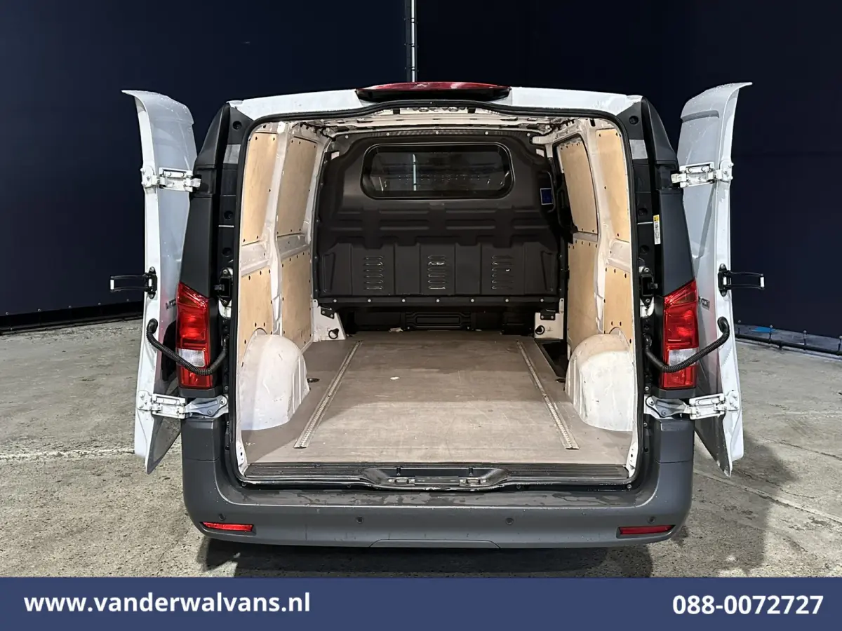 116 CDI 164pk 2025 Model L2H1 Euro6 Airco | Camera | Navigatie | Cruisecontrol | Stoelverwarming Parkeersensoren, Bijrijdersbank