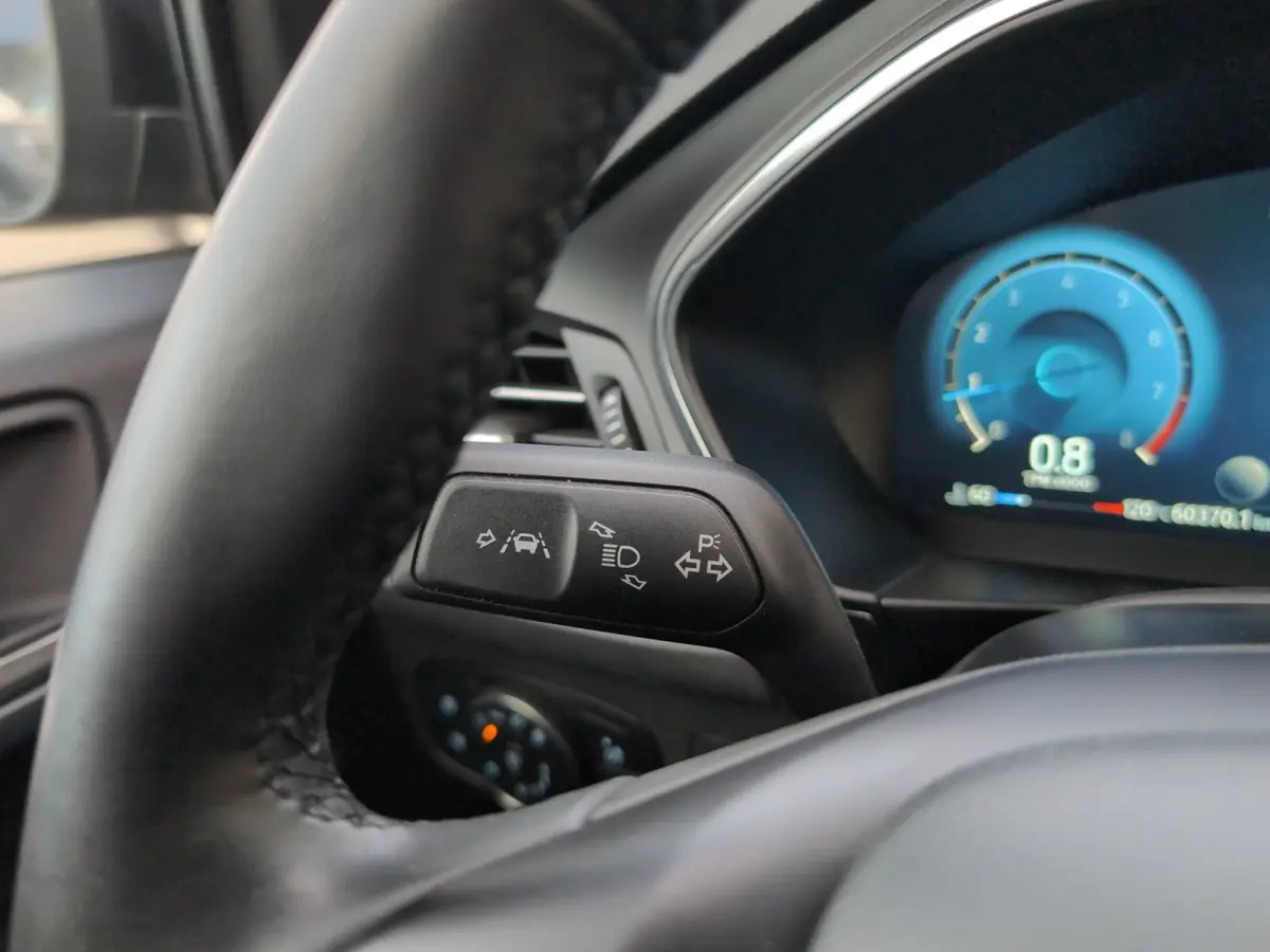 1.0 Hybrid Titanium X | Winter Pack | Adap. Cruise | B&O Audio