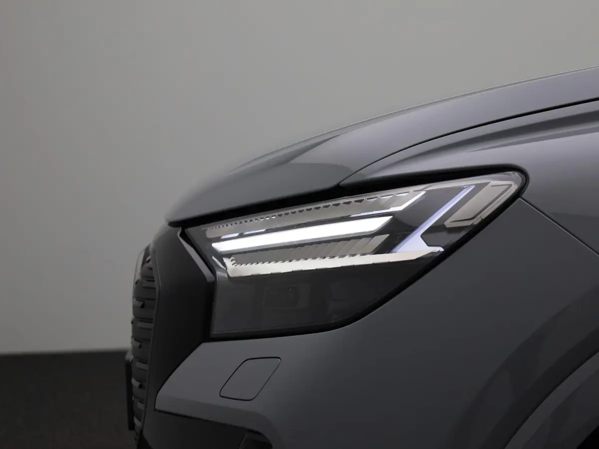 40 S Edition 63 kWh 204 PK | Demo | S-line | Navigatie | 360 Camera | Lichtmetalen velgen | Stoelverwarming |