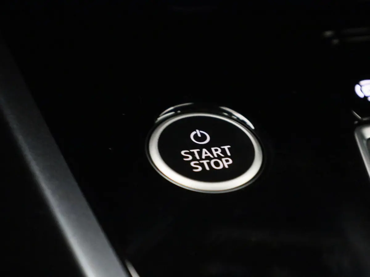 40 S Edition 63 kWh 204 PK | Demo | S-line | Navigatie | 360 Camera | Lichtmetalen velgen | Stoelverwarming |