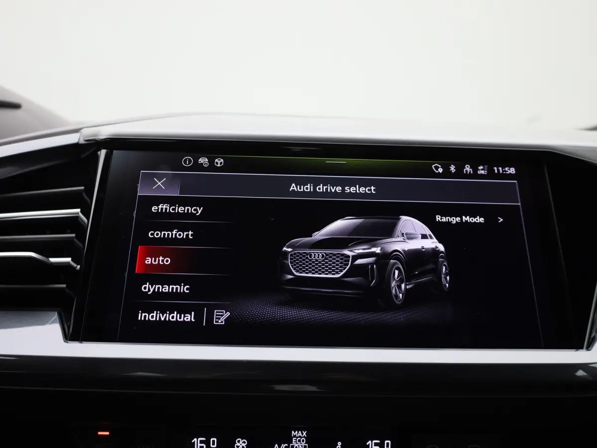 40 S Edition 63 kWh 204 PK | Demo | S-line | Navigatie | 360 Camera | Lichtmetalen velgen | Stoelverwarming |