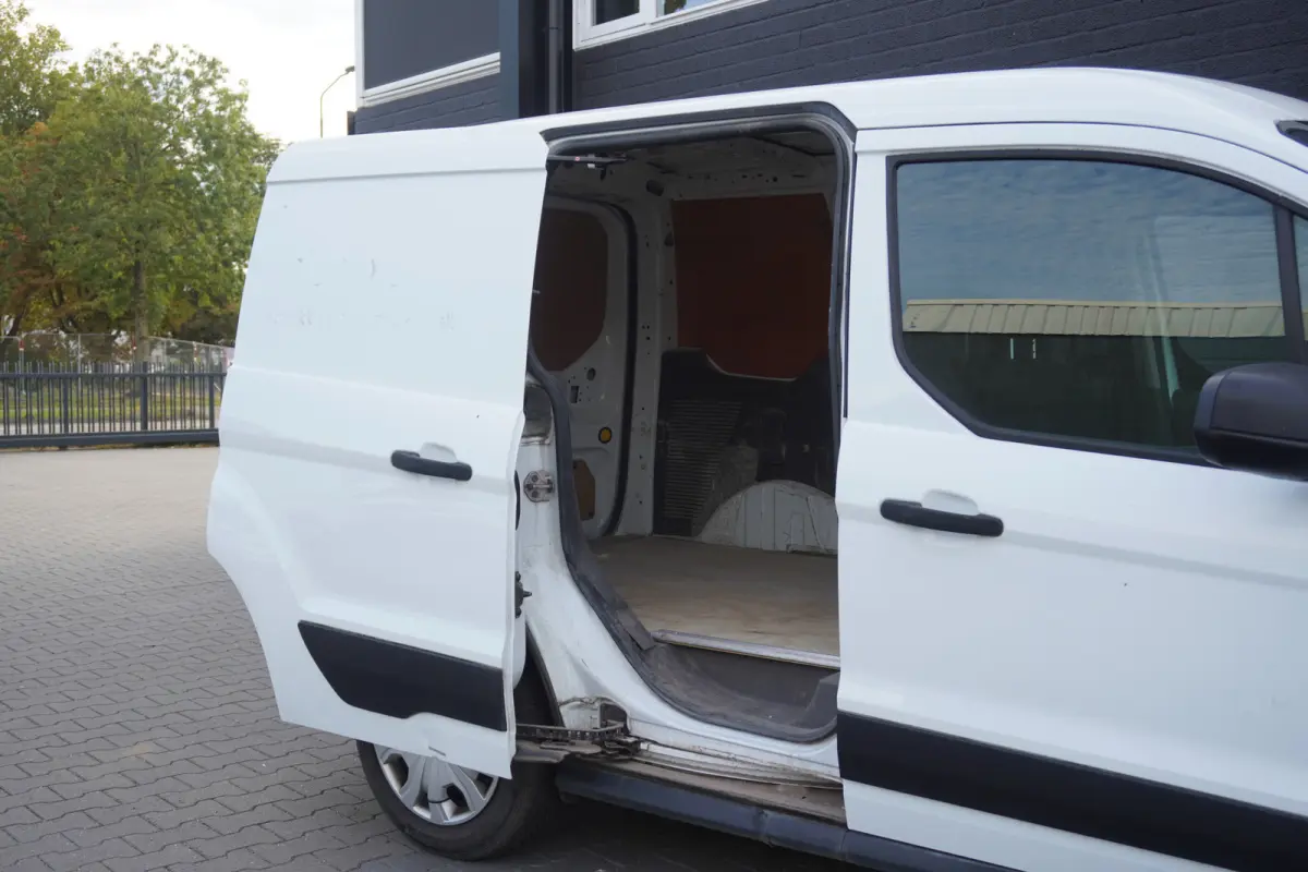 1.5 EcoBlue EURO 6 - Airco - Carkit - Trekhaak - €12.499,- Excl.