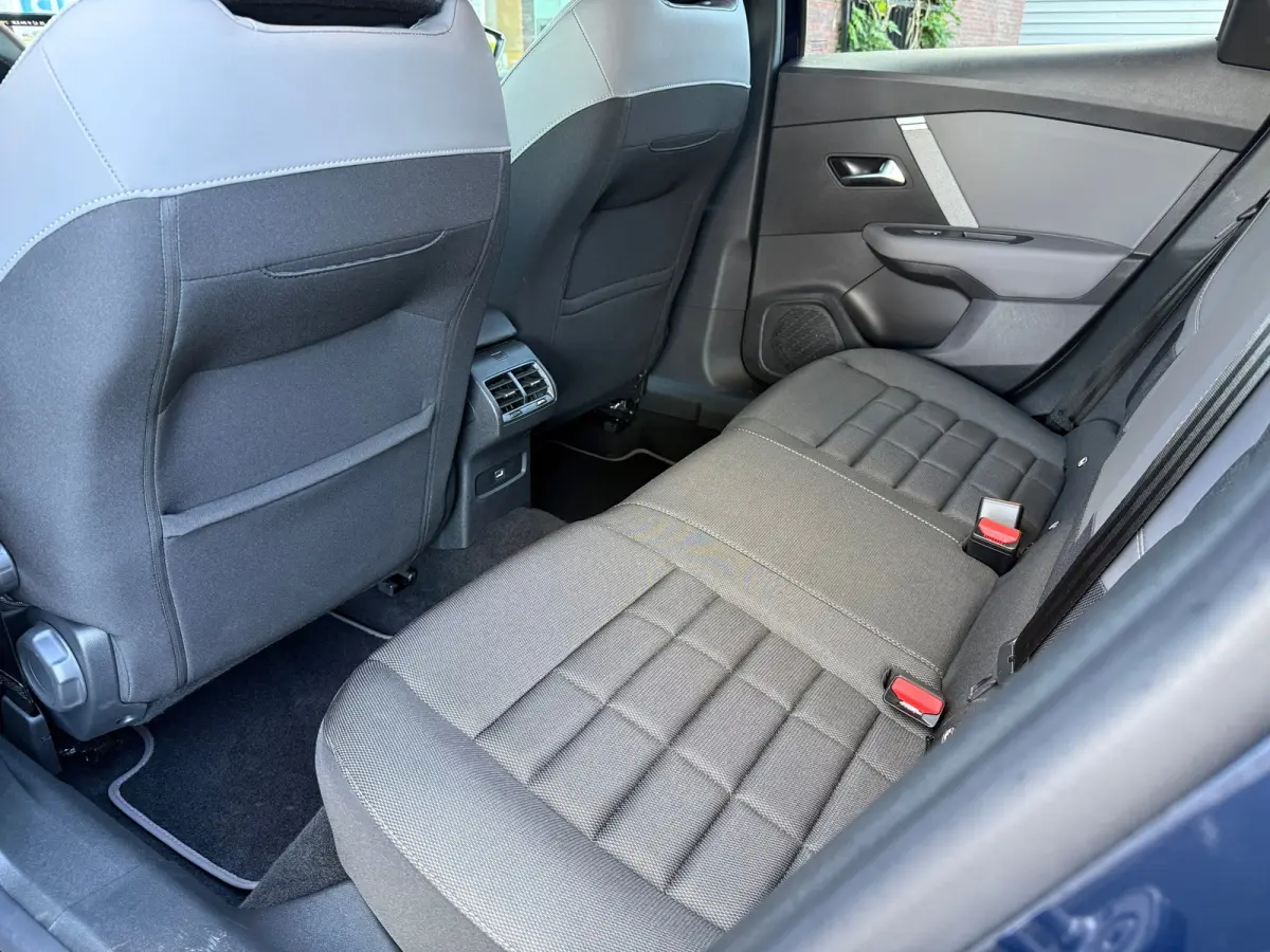 1.2 Hybrid 145pk Collection - Automaat - Navi - Camera - Winterpakket - Org.NL