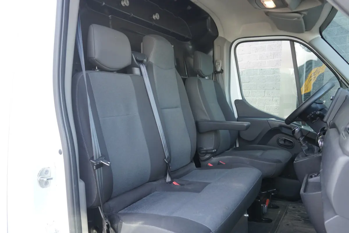 2.3 dCi 150PK L2H2 - Aico - Navi - Cruise - €13.900,-