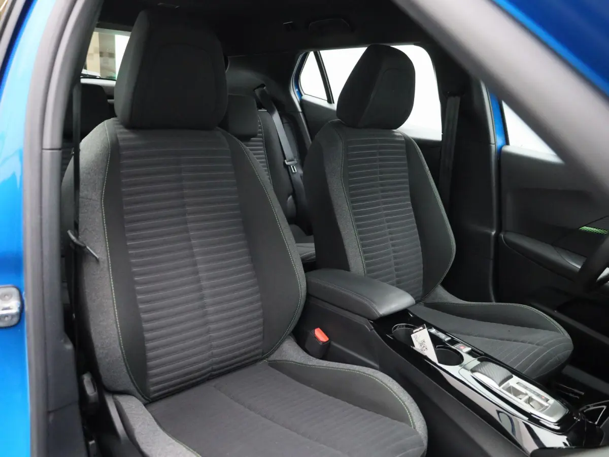 EV Active 54 kWh | Apple Carplay / Android Auto | 360 Camera | Keyless | 3 Fase |