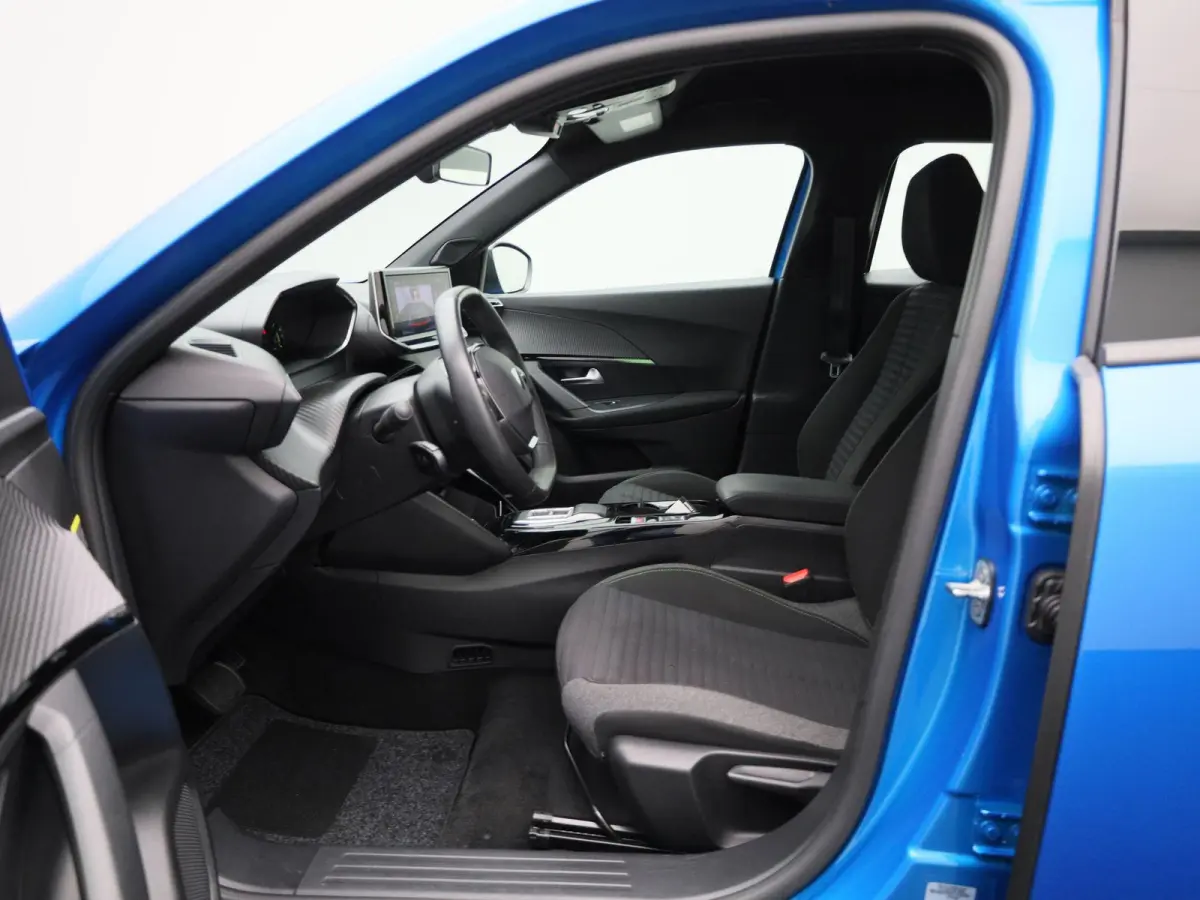 EV Active 54 kWh | Apple Carplay / Android Auto | 360 Camera | Keyless | 3 Fase |