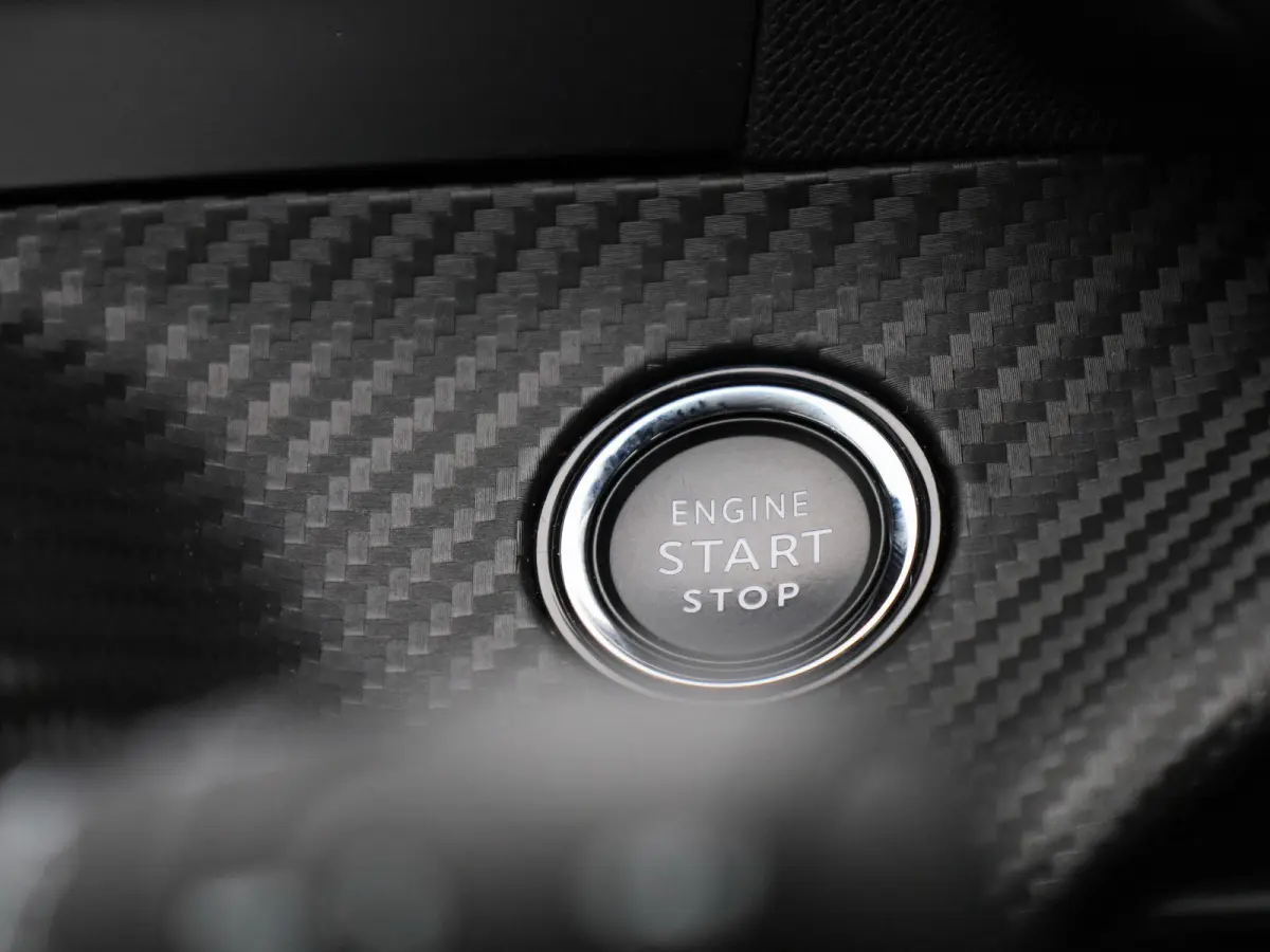 EV Active 54 kWh | Apple Carplay / Android Auto | 360 Camera | Keyless | 3 Fase |