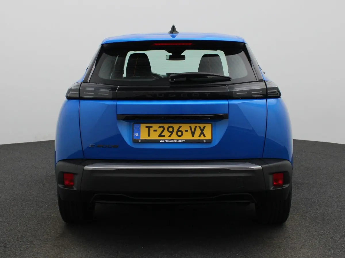 EV Active 54 kWh | Apple Carplay / Android Auto | 360 Camera | Keyless | 3 Fase |