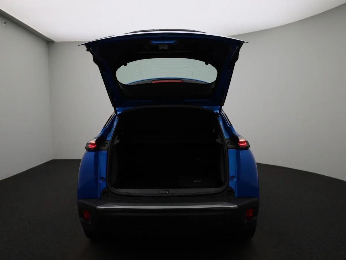 EV Active 54 kWh | Apple Carplay / Android Auto | 360 Camera | Keyless | 3 Fase |