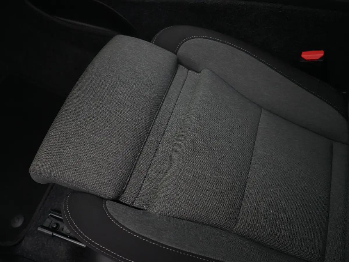 B4 Plus Dark | Harman/Kardon | Elek Stoelen | Camera | Trekhaak | All Season | Adaptive Cruise | BLIS | Pilot Assist
