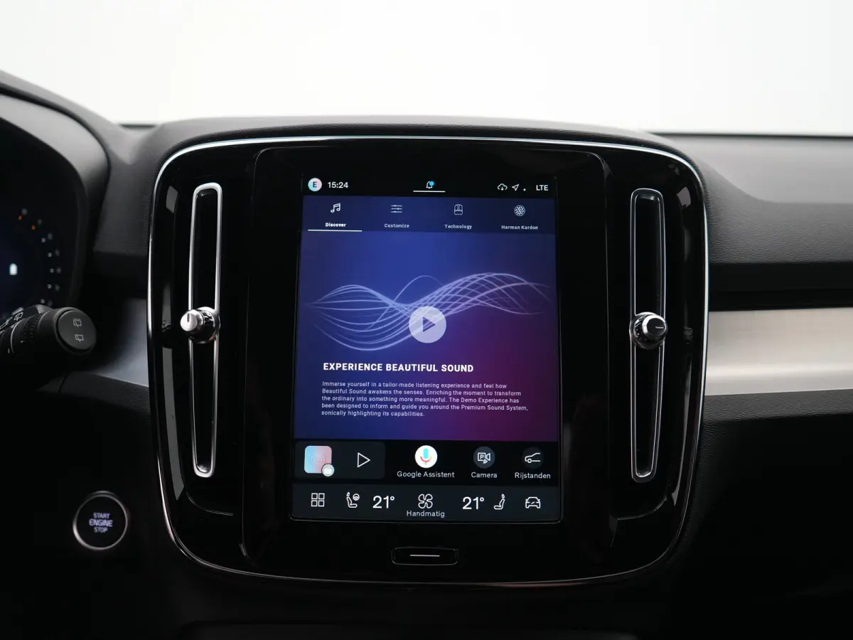 B4 Plus Dark | Harman/Kardon | Elek Stoelen | Camera | Trekhaak | All Season | Adaptive Cruise | BLIS | Pilot Assist