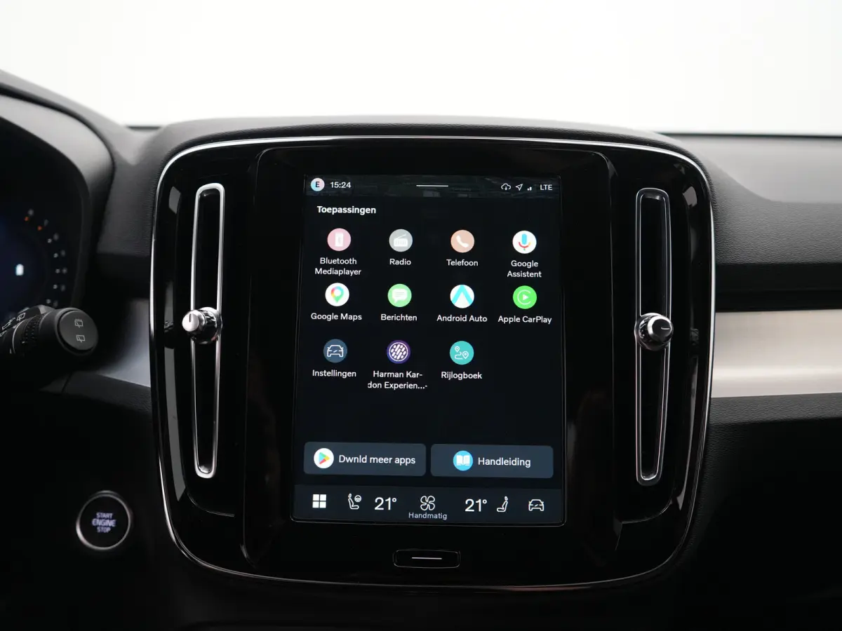 B4 Plus Dark | Harman/Kardon | Elek Stoelen | Camera | Trekhaak | All Season | Adaptive Cruise | BLIS | Pilot Assist